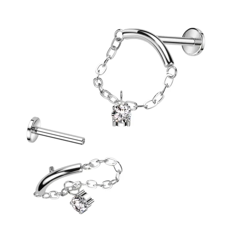 Upper Helix Piercing mit Kette silber