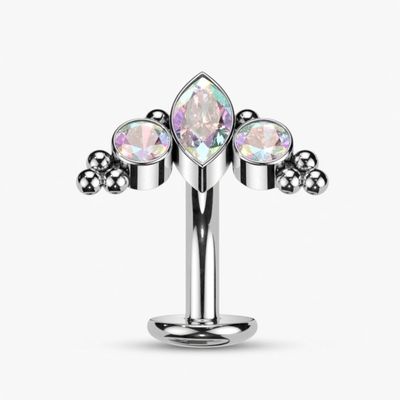 Piercing au nombril inversé AB