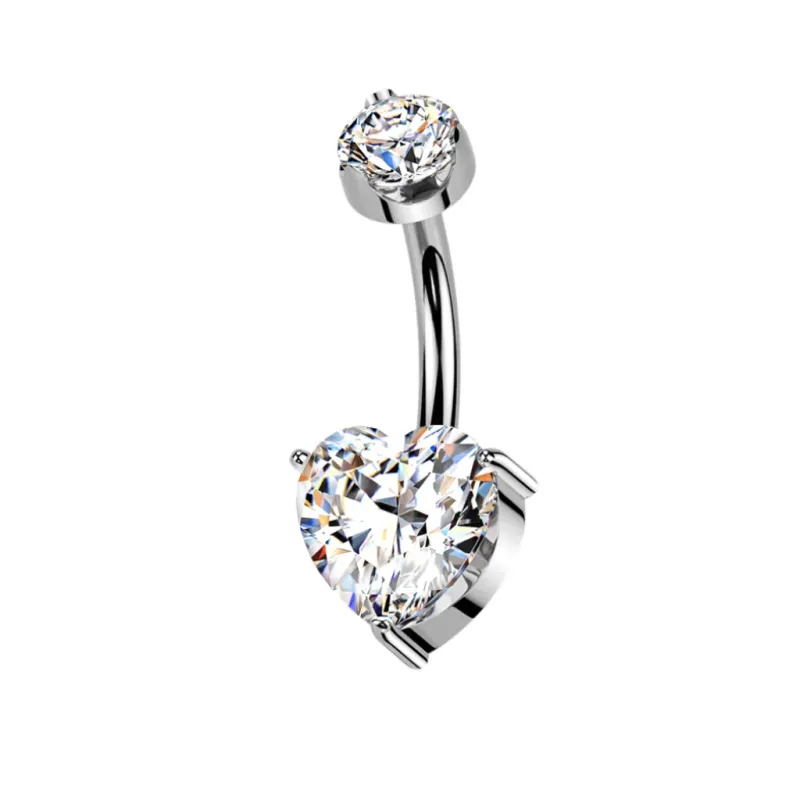 Piercing au nombril en titane avec diamants moissanite en forme de cœur