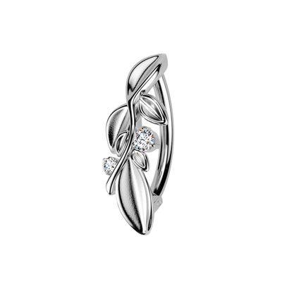 Bauchnabelpiercing mit Blättern und Kristall