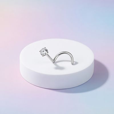 Nasenstecker aus Titan mit Moissanit Diamant