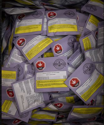 40g SWEETGRASS ORGANIC-Lavender Lemon Balm Cured Resin 1:1:1 Vegan Gummies 10/pk | 100mg THC