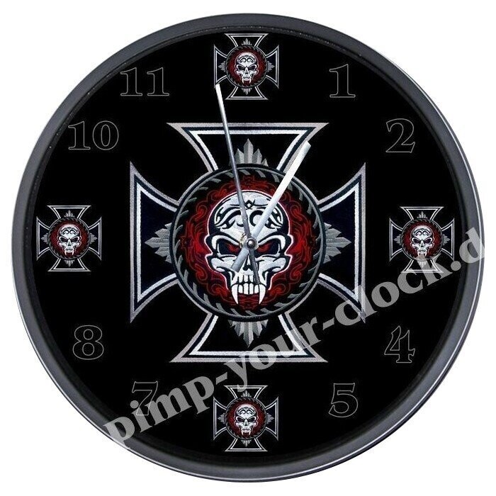 Wanduhr Eisernes Kreuz -Iron Cross -Skull - Totenkopf