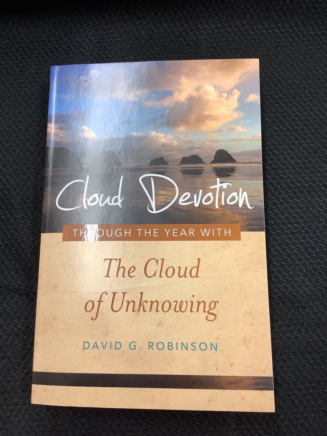 Clouds Devotion Through the Year with The Cloud of Unknowing - David G. Robinson