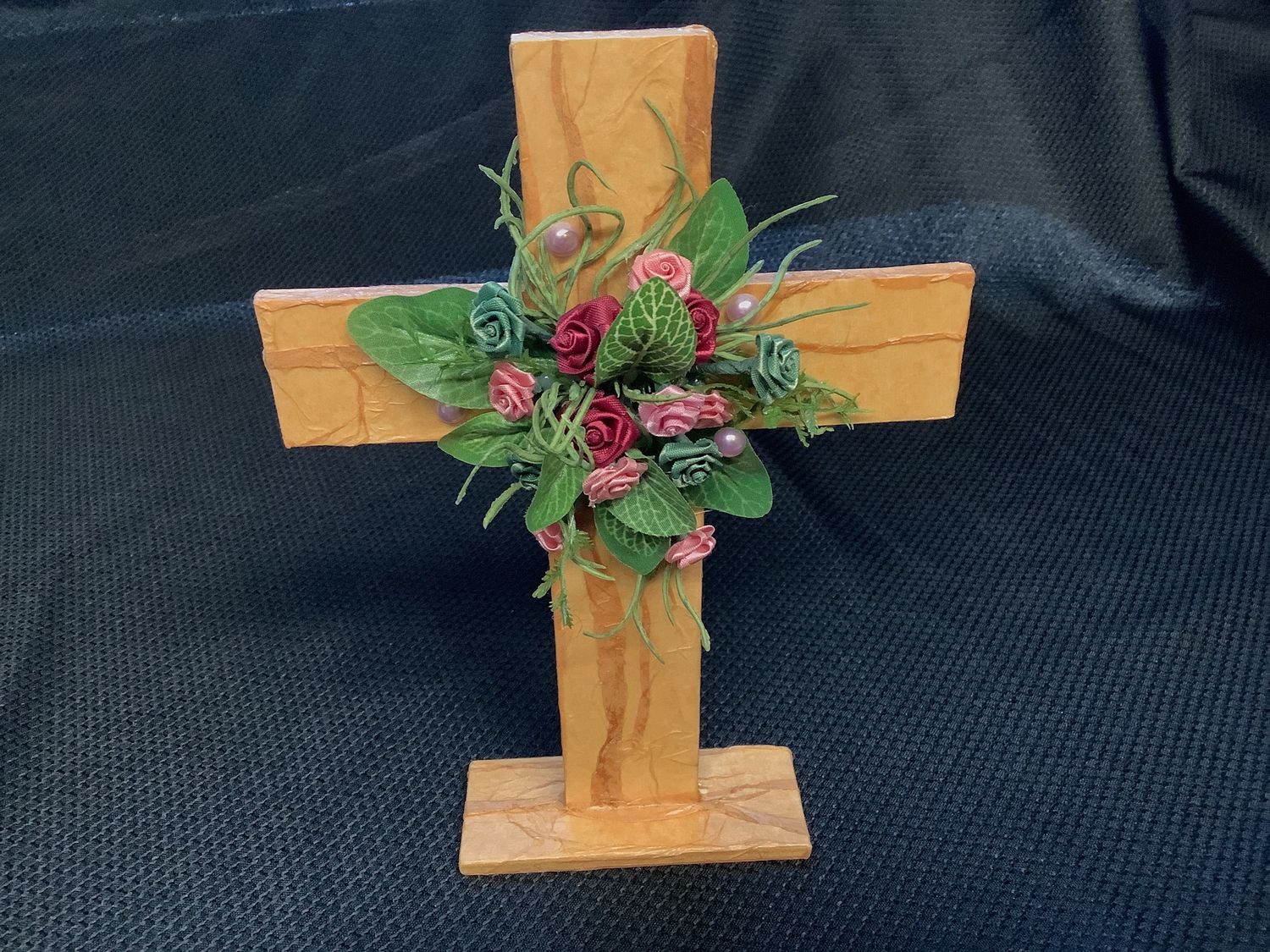 Cross with Roses 8.5&quot;