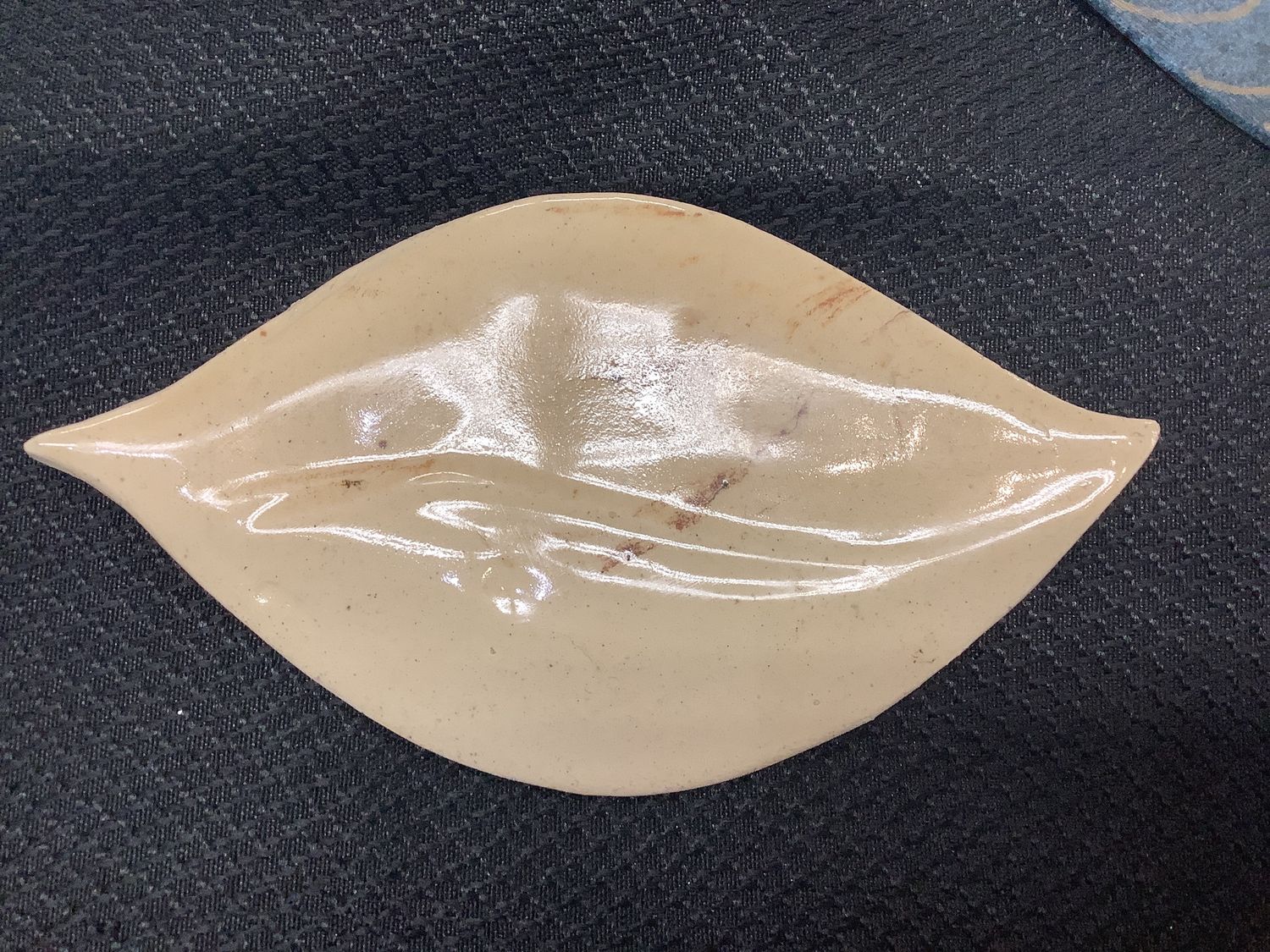 Mary Dawson Ceramic, Style: Medium Leaf