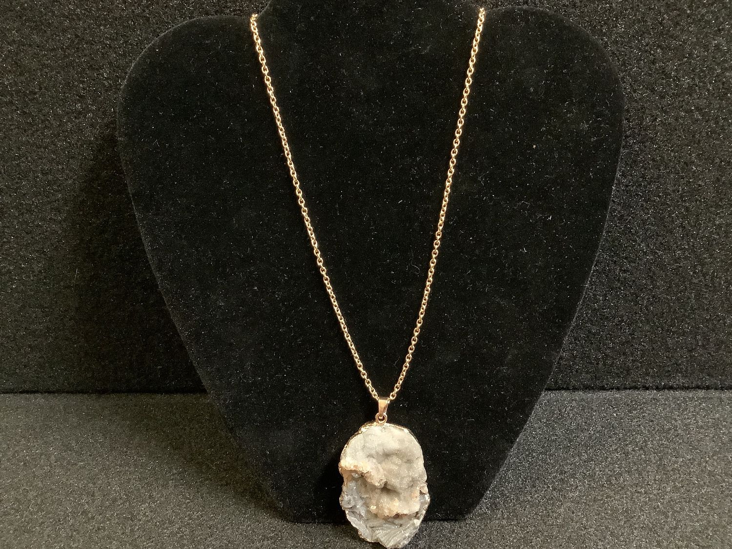 Agate Gold Pendant Necklace