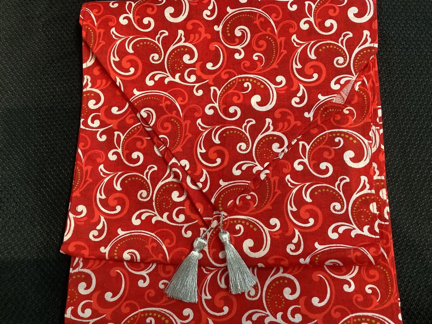 Sr Clarinda Table Runner, Style: Christmas Red Swirl