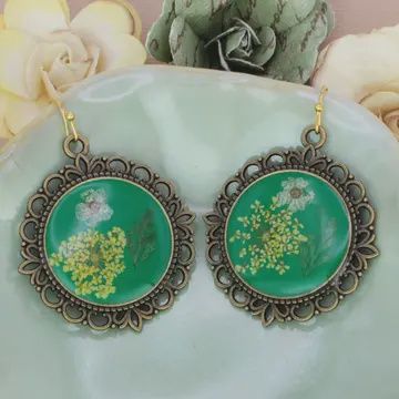 Antique Gold Dried Flower Earrings