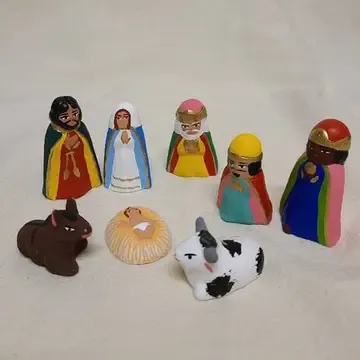El Salvador Nativity 8 Pc