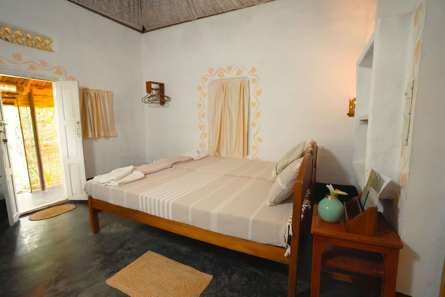 Private Bodhi Cottage with fan