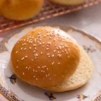 Sesame Seed Bun