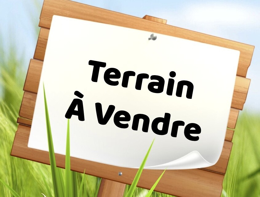 Un demi lot 10/30 à vendre