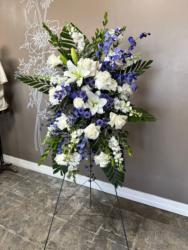 Sea Waltz Standing Spray