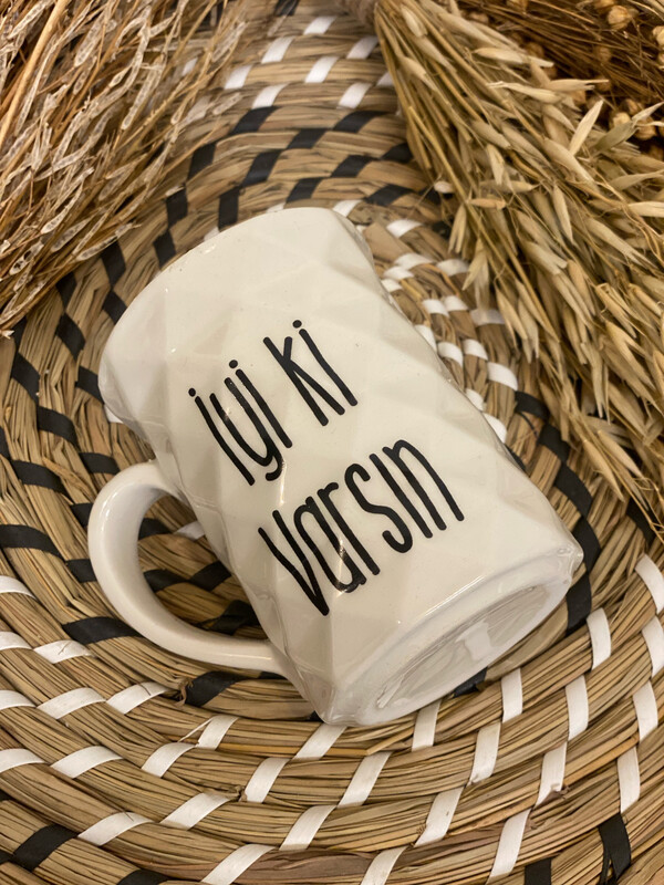 Iyiki Varsin