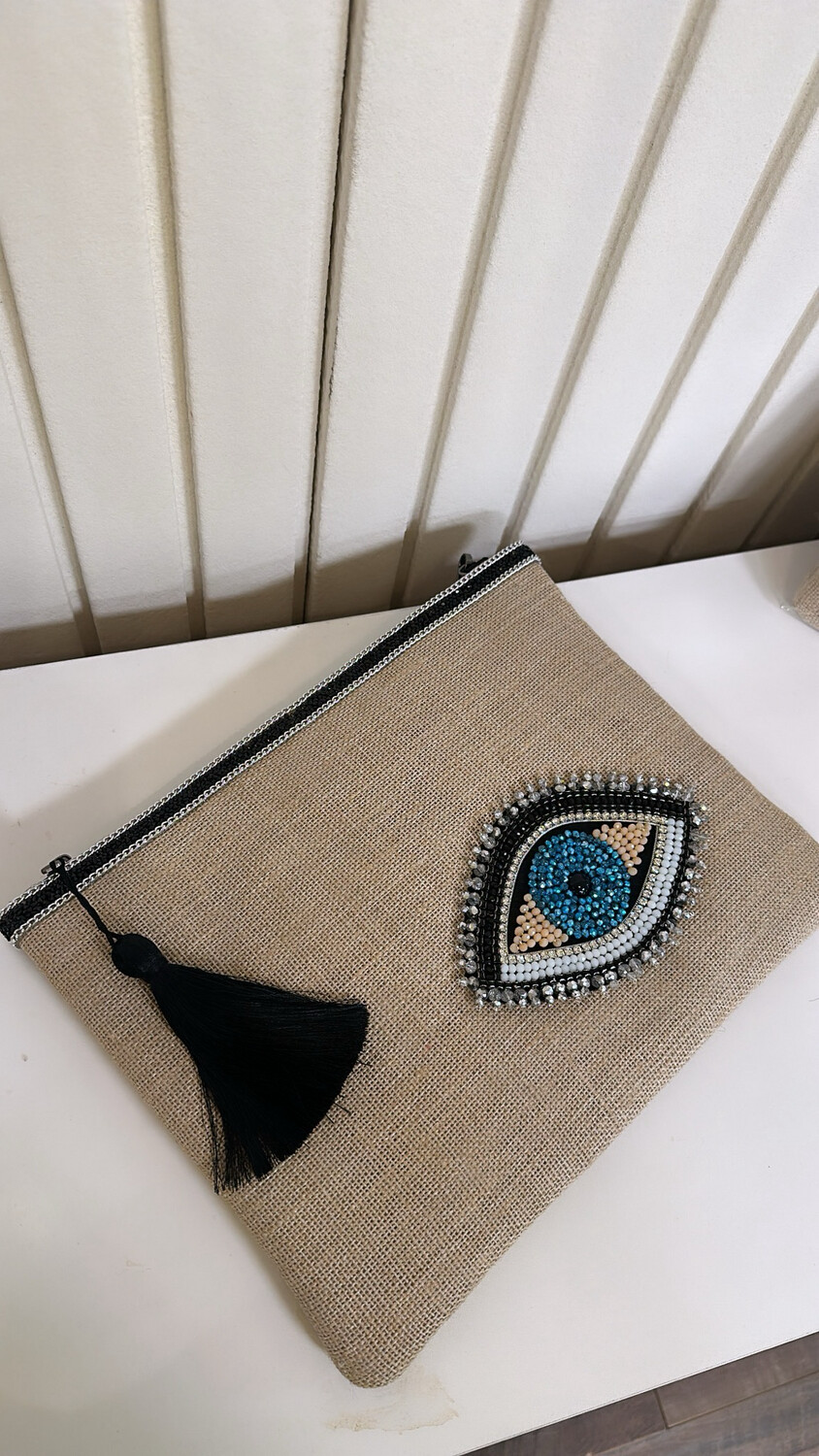 NVRNYK Clutch tas - Eye black 
