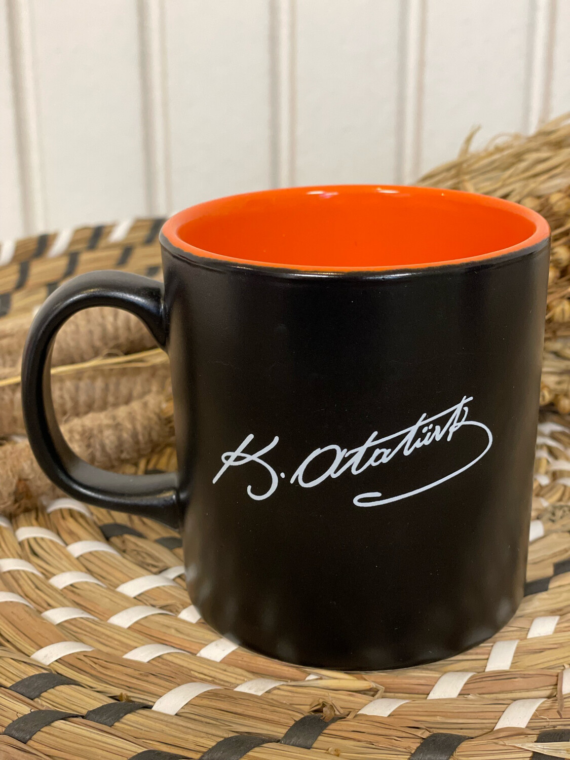 Kemal Ataturk zwart oranje