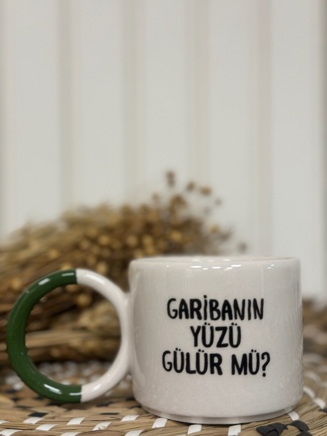 Garibanın yüzü gülürmü