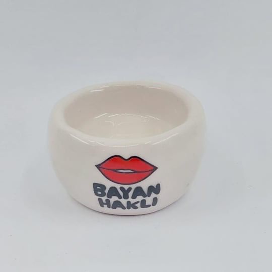 Bayan hakli