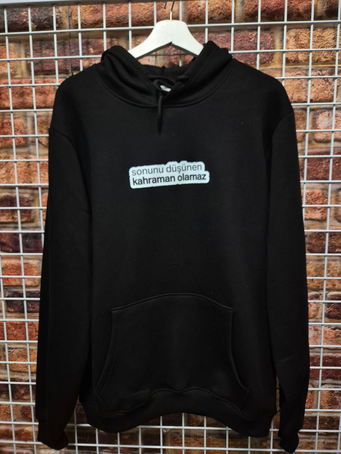 NVRNYK hoodie Kahraman