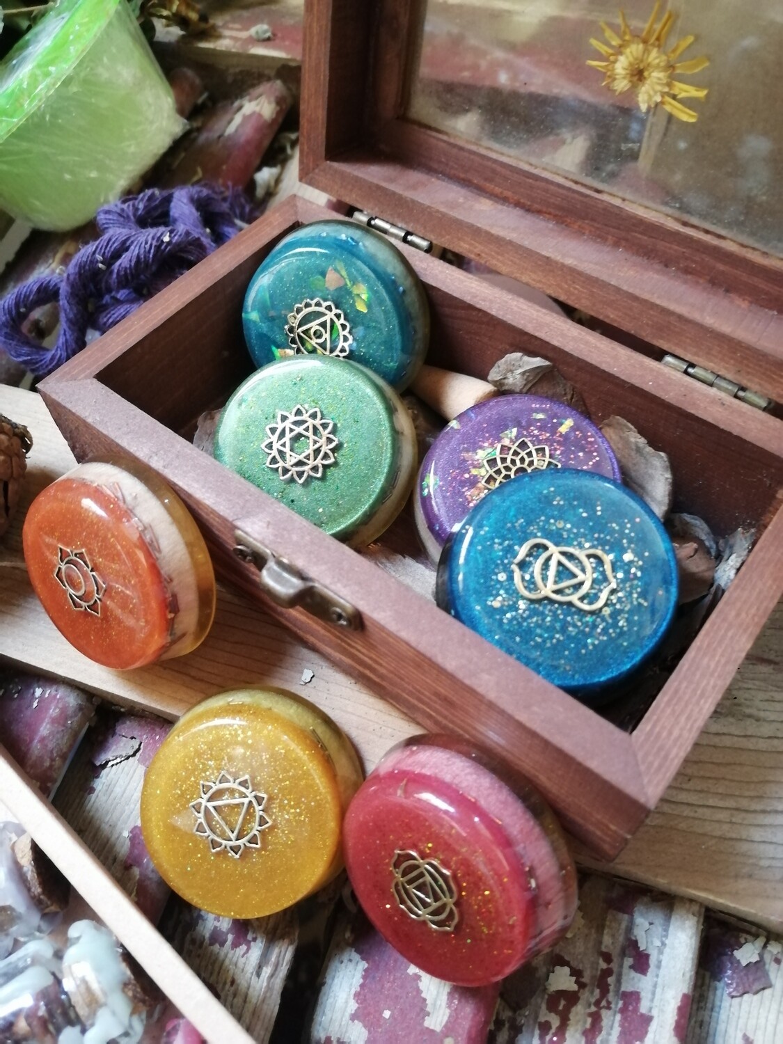 Healer&#39;s Pack - Chakras Orgonites Set