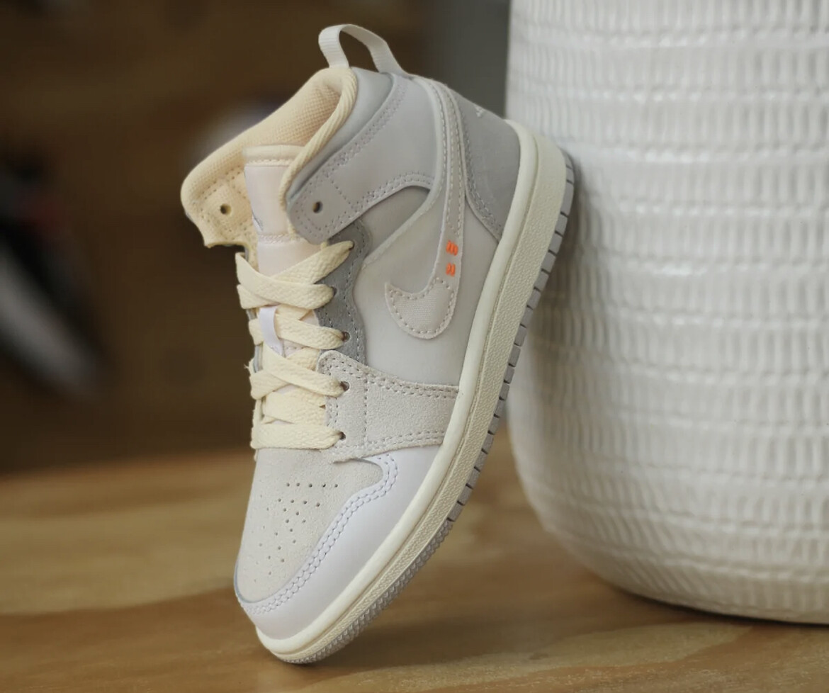 Jordan 1 Mid SE Craft Inside Out White Grey PS