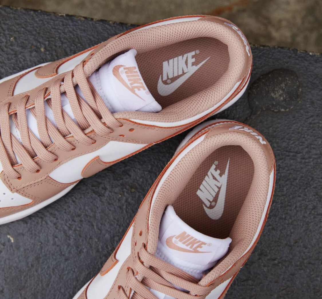 Nike Dunk Low Rose Whisper (W)