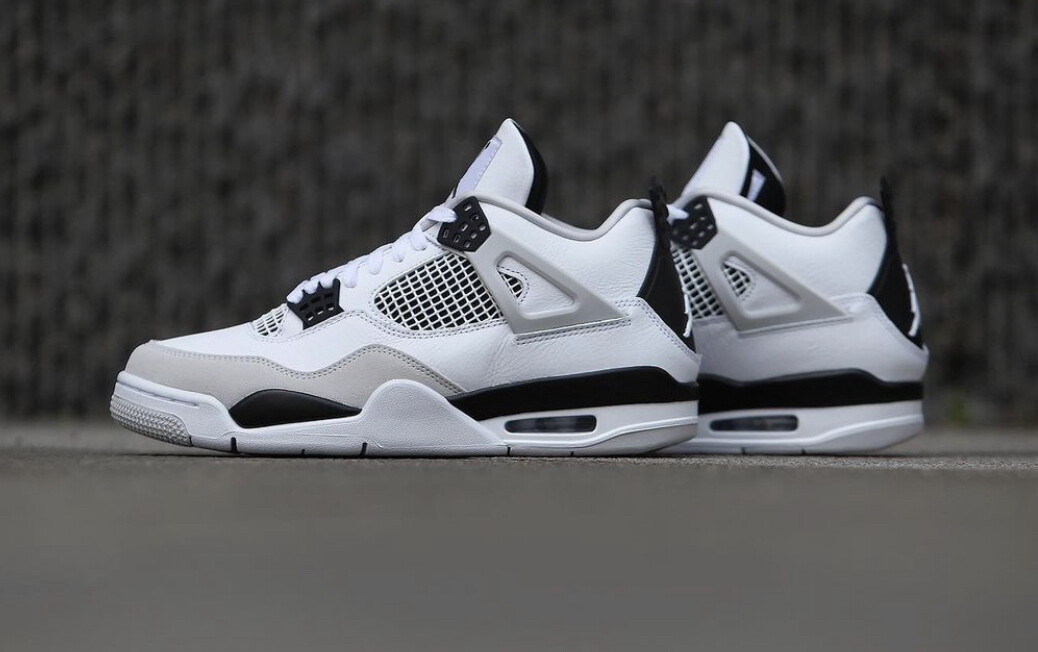 Jordan 4 Retro Military Black