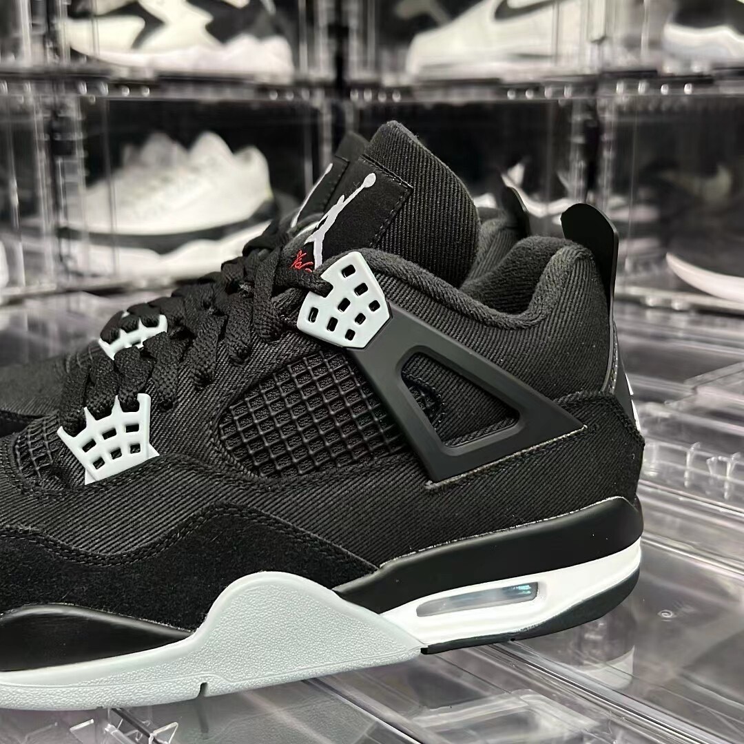 Air Jordan 4 Retro SE Black Canvas