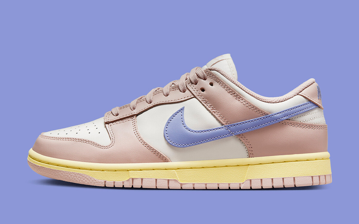 Nike Dunk Low Pink Oxford (W)