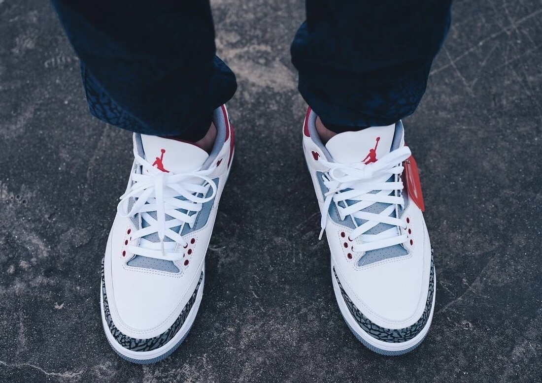 Jordan 3 Retro Fire Red (2022)