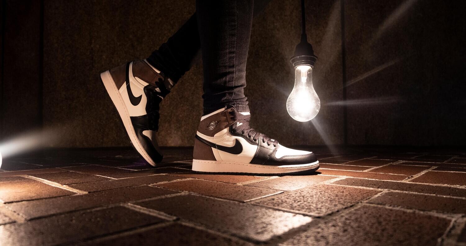 Jordan 1 Retro High Dark Mocha