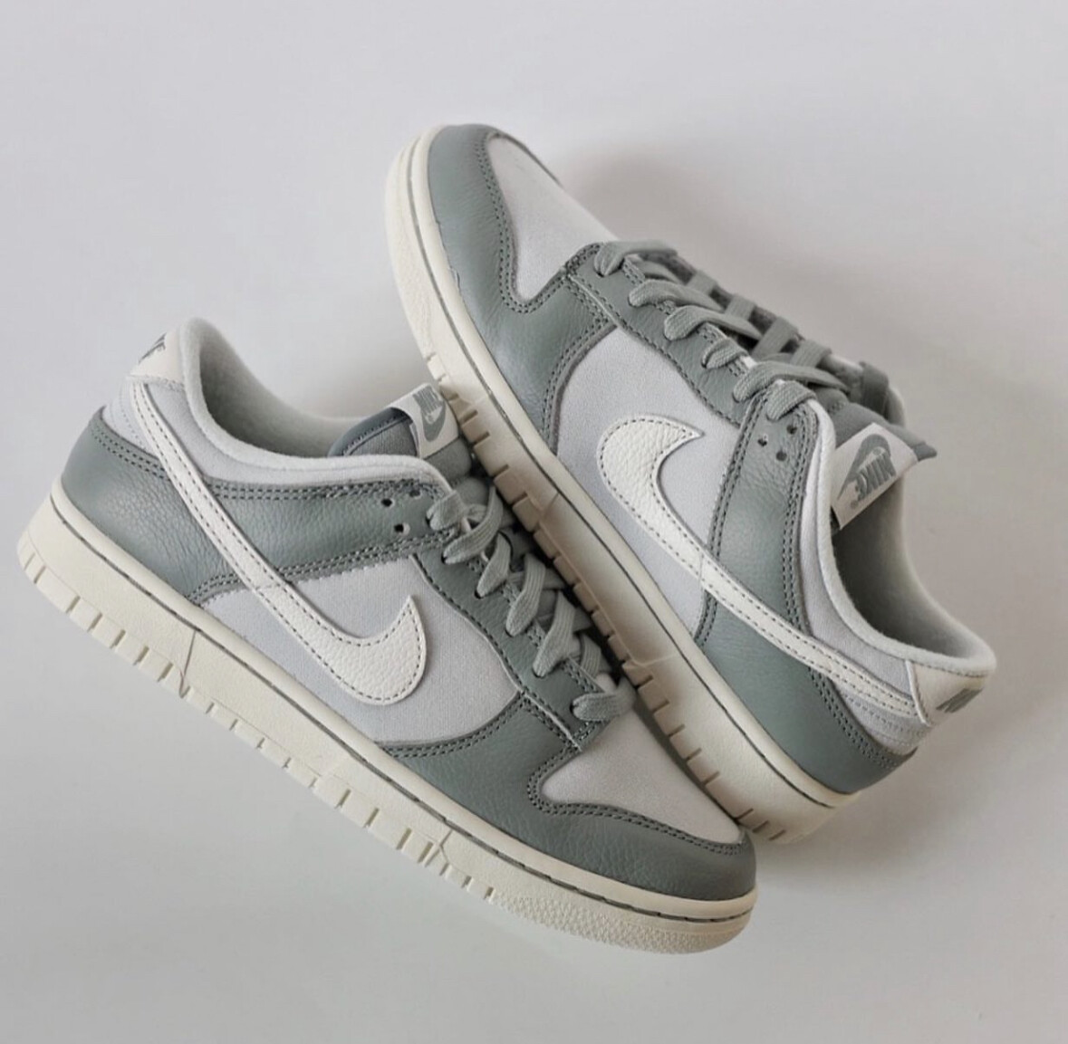 Nike Dunk Low &quot;Mica Green&quot;