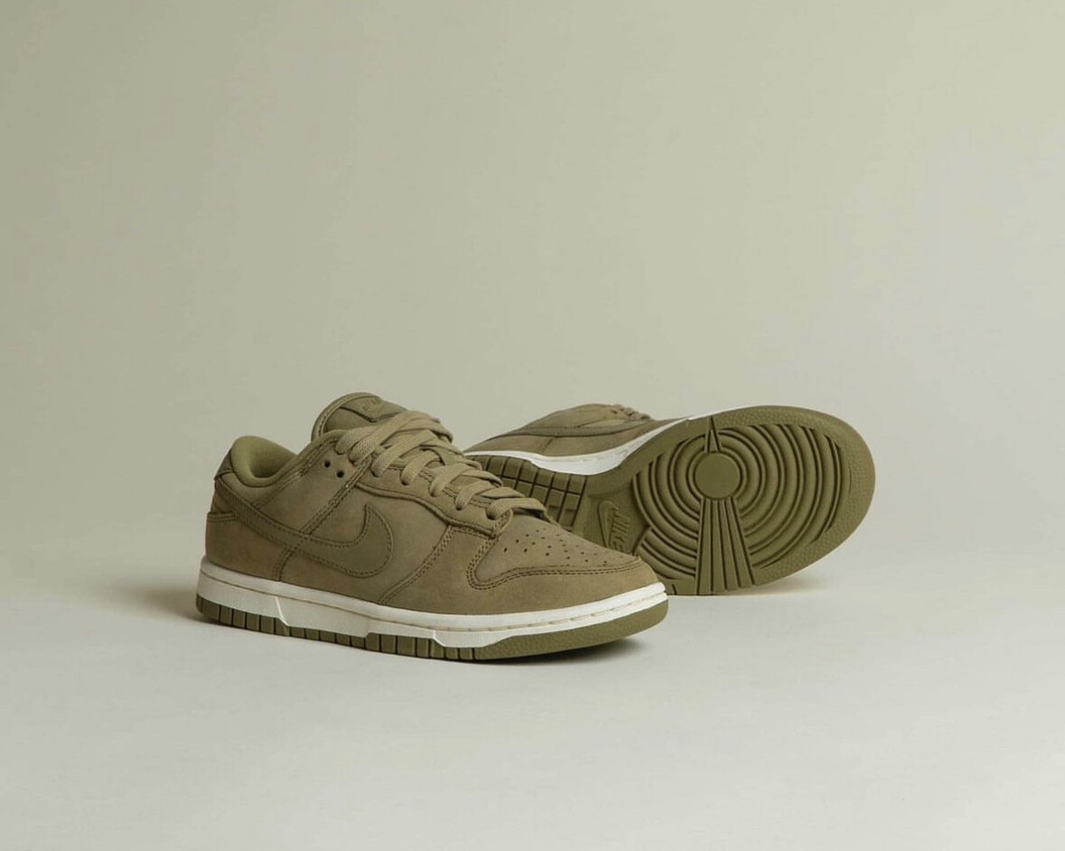 Nike WMNS Dunk Low PRM &quot;Neutral Olive&quot;