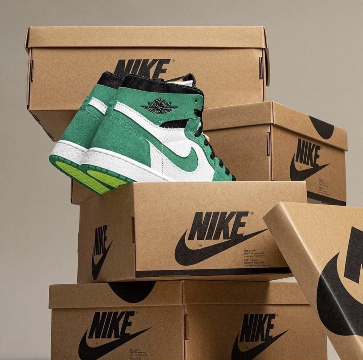Jordan 1 High Zoom Air CMFT Stadium Green