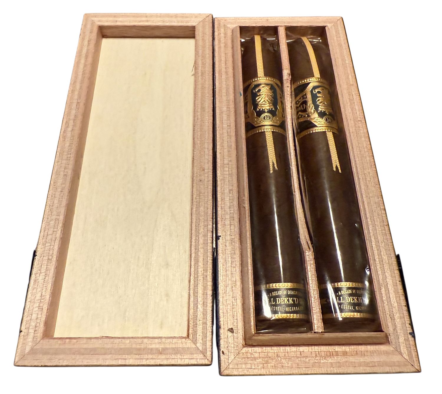 Drew Estate 2022 Barn Smoker Tuani 2ct Box