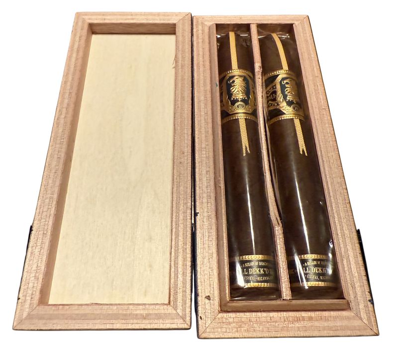Drew Estate 2022 Barn Smoker Tuani 2ct Box