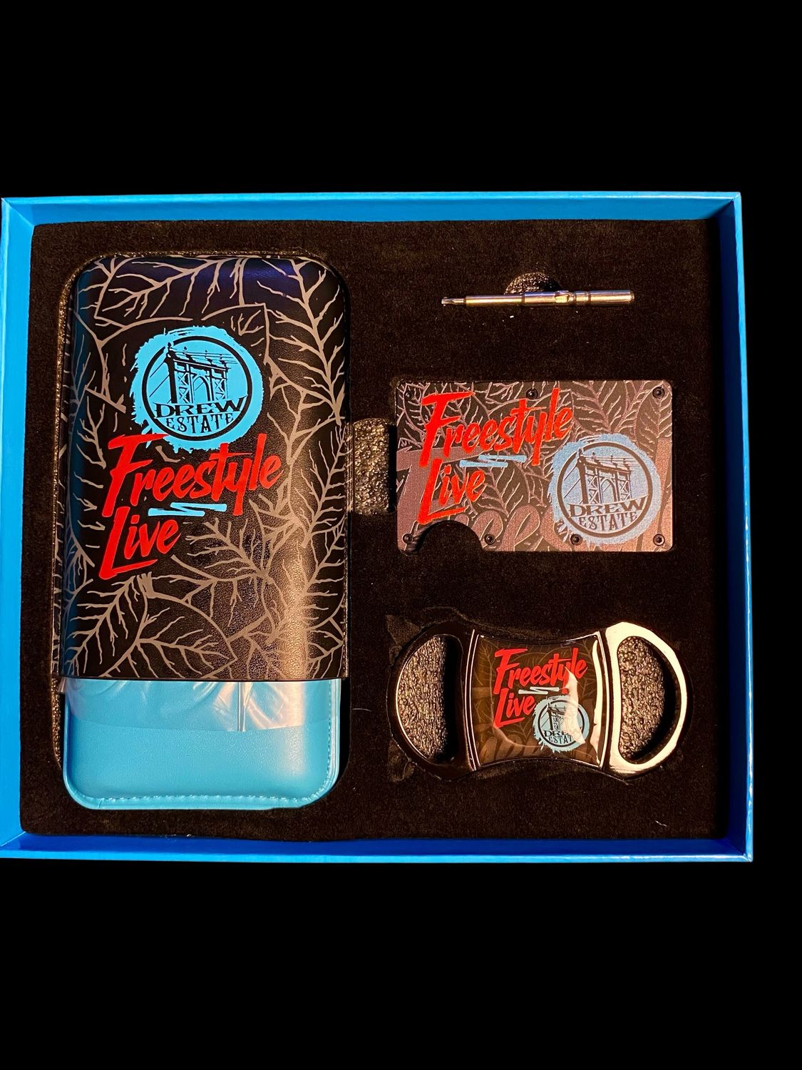 Drew Estate 2022 May Freestyle Live Swag Kit