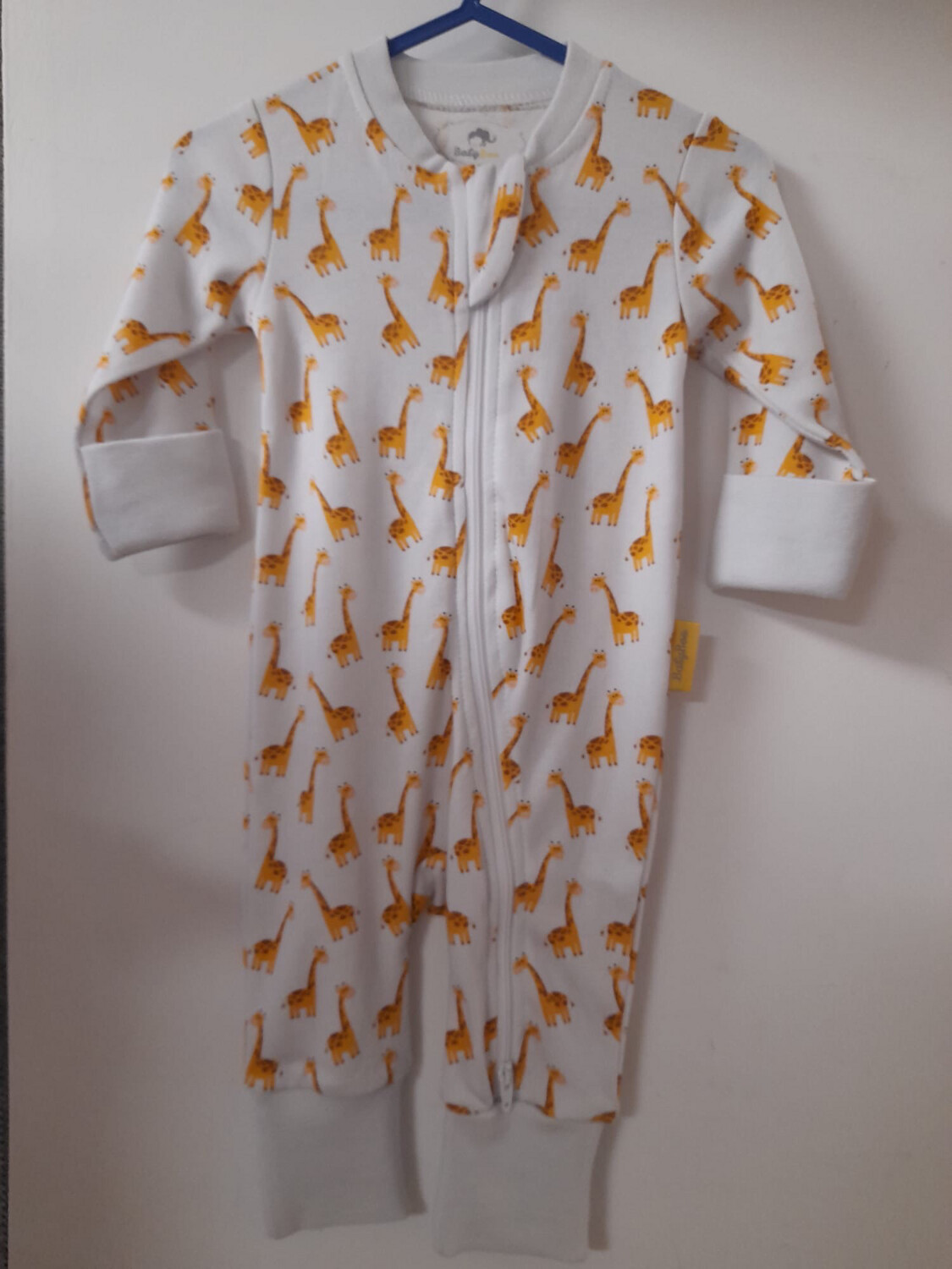 BABYBOO  Giraffe’s Organic Cotton zippyboo suit size 6-9 Months