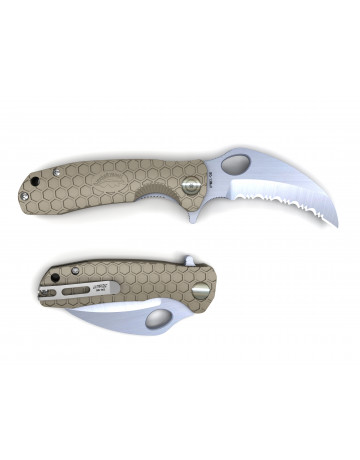 Honey Badger Claw Medium - Tan Serrated Edge