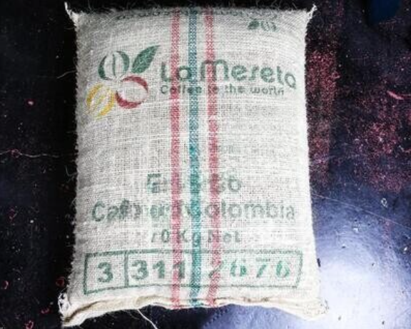 Columbia Excelso Green Coffee Beans: 500gr