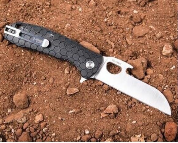 Honey Badger Tong Small Black