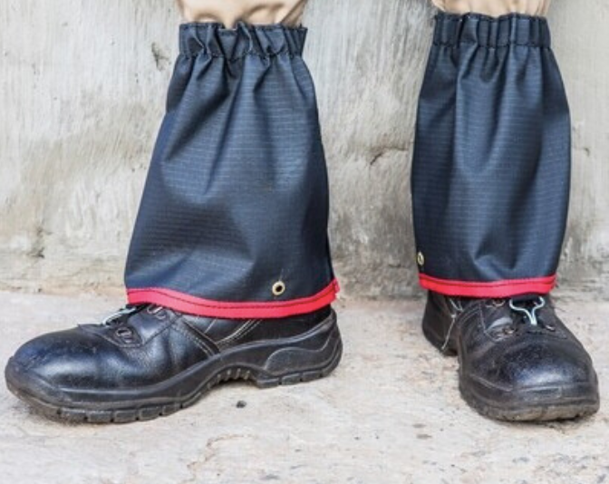 Bushveldt Ankle Gaiters Black & Red Bushveldt Ankle Gaiters Black & Red