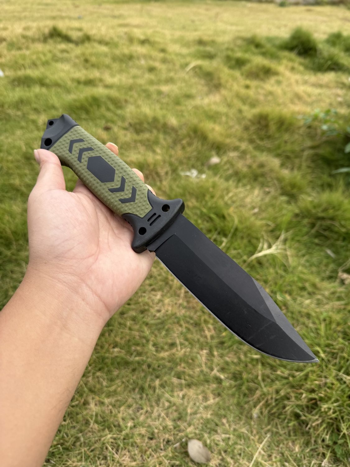 Bushveldt Fixed Blade with Sheath: OD Green