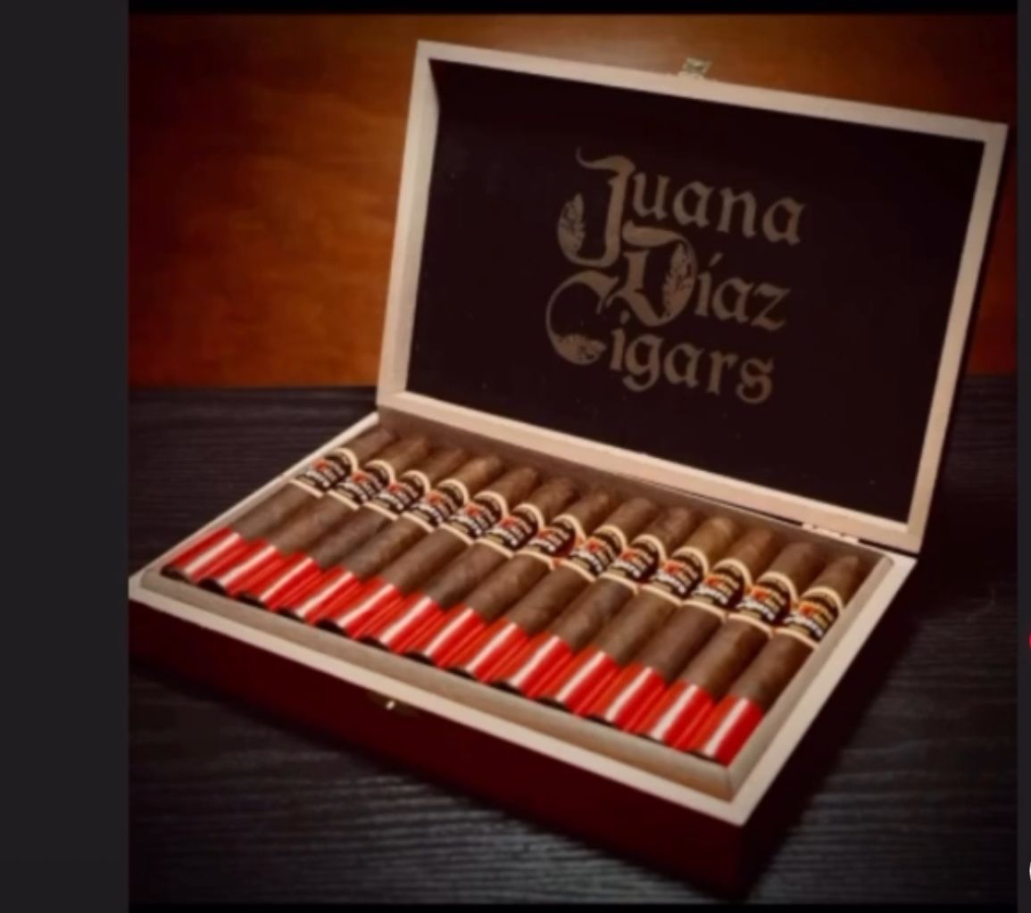 Juana Díaz Cigars Maduro