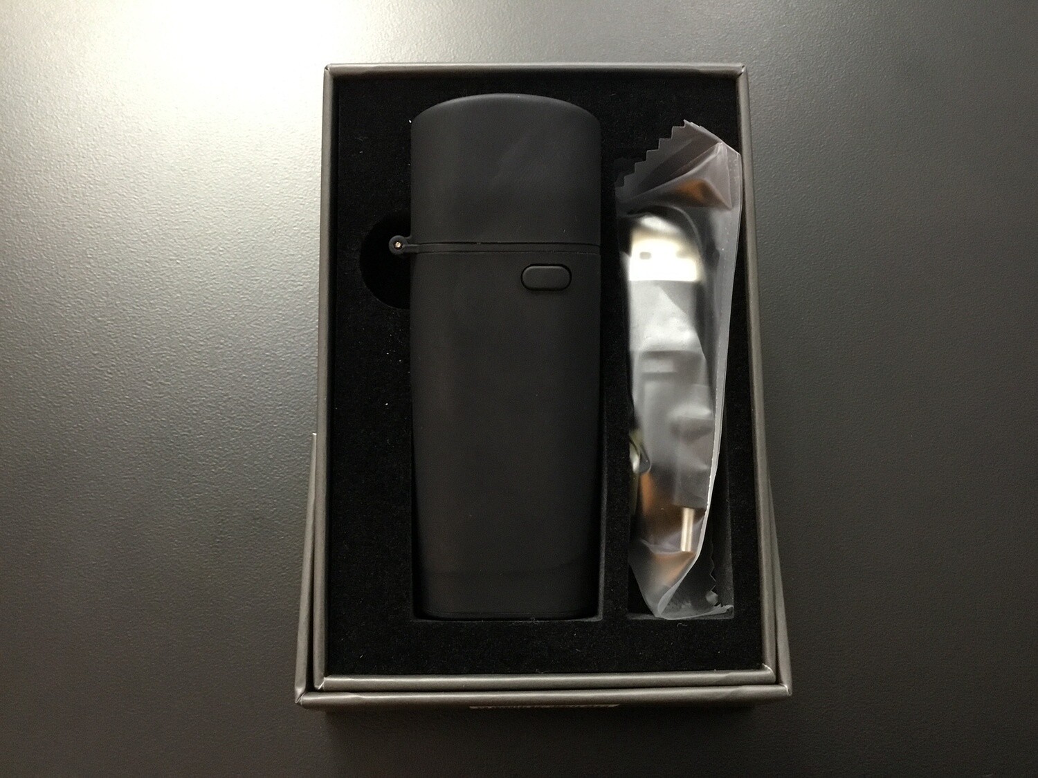 Cartisan - Click, Color: Black