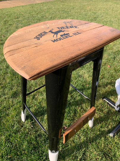 Barrel Head Stool No Back