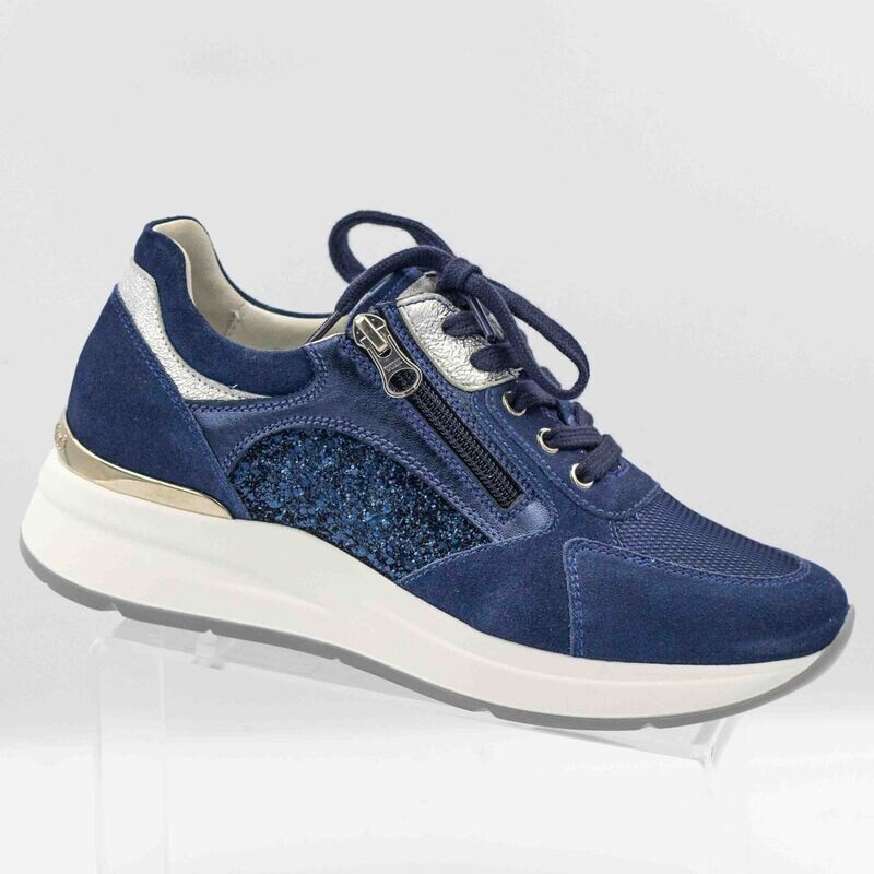 NERO GIARDINI : baskets bleues_