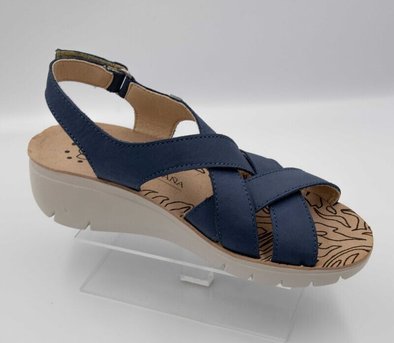 LAURA AZANA : nu-pieds jeans_ LAURA AZANA : nu-pieds jeans_