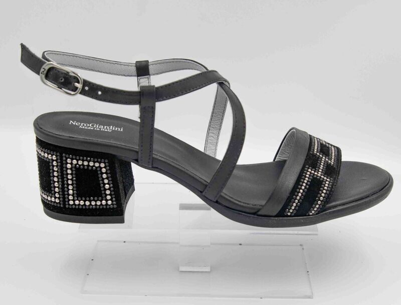 NERO GIARDINI : escarpins noirs_